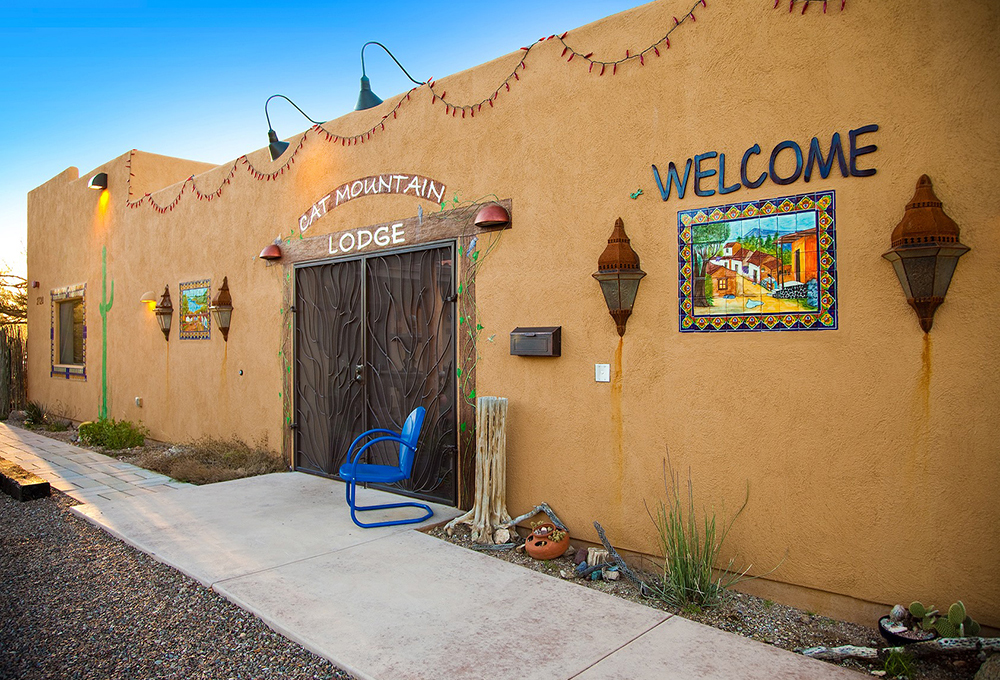 Rustic Southwestern Exterior of Cat Mountain Lodge